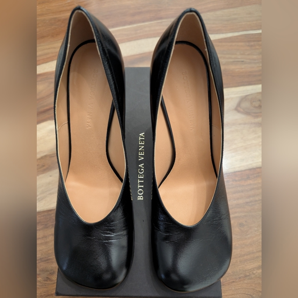 Bottega Veneta Black Women's Shoes